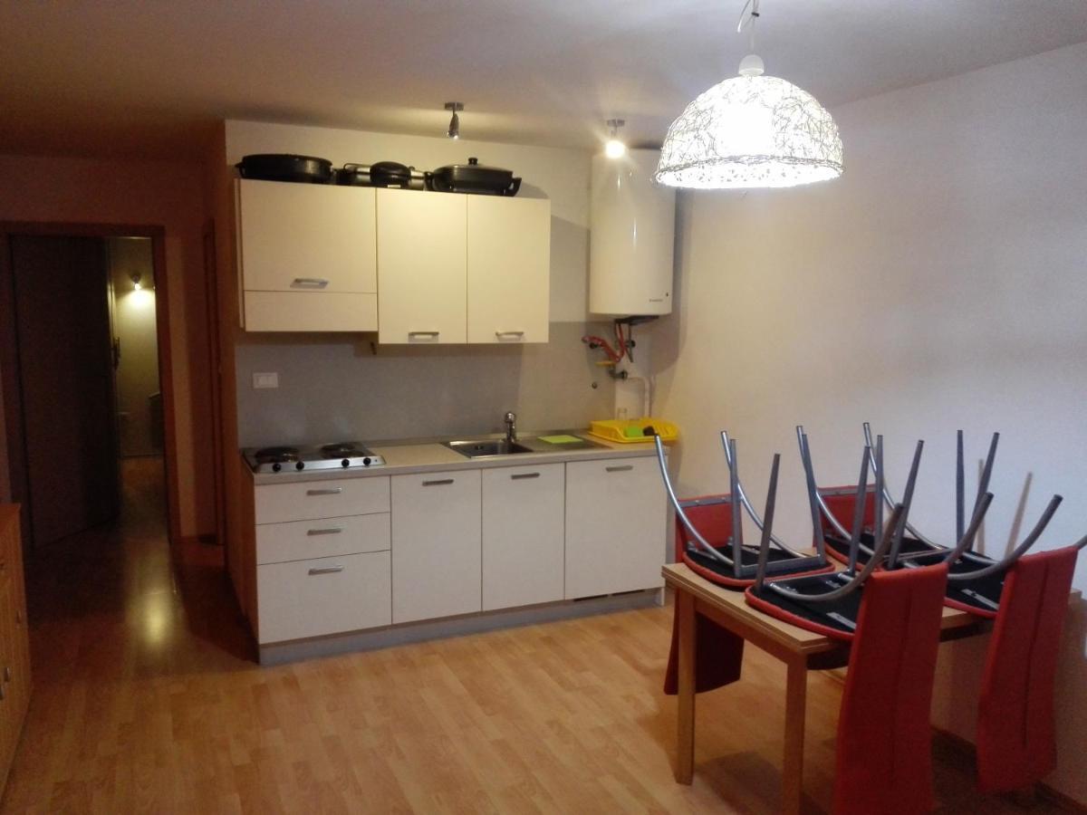 Apartment Stinjan Kascuni بولا المظهر الخارجي الصورة