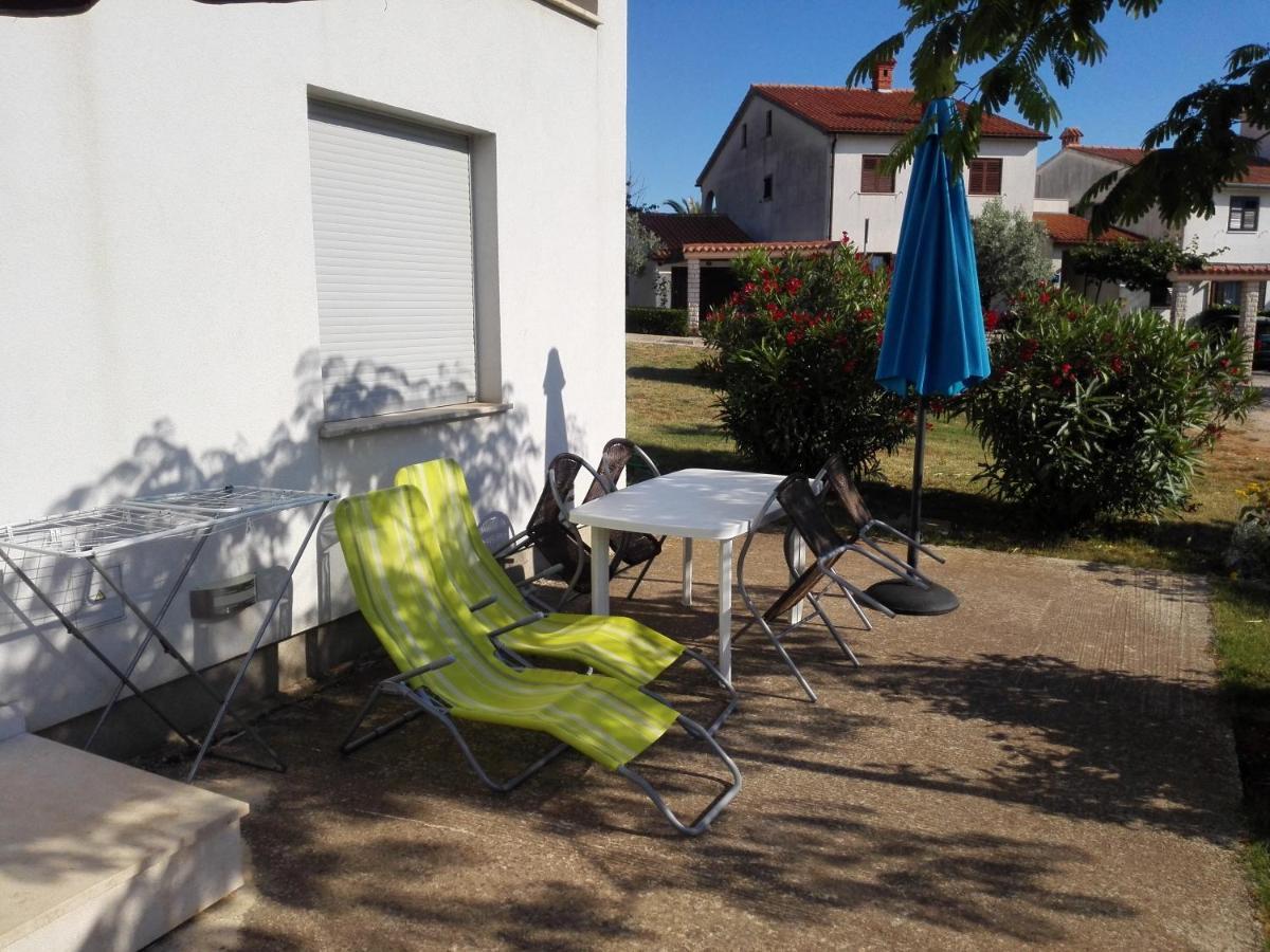Apartment Stinjan Kascuni بولا المظهر الخارجي الصورة